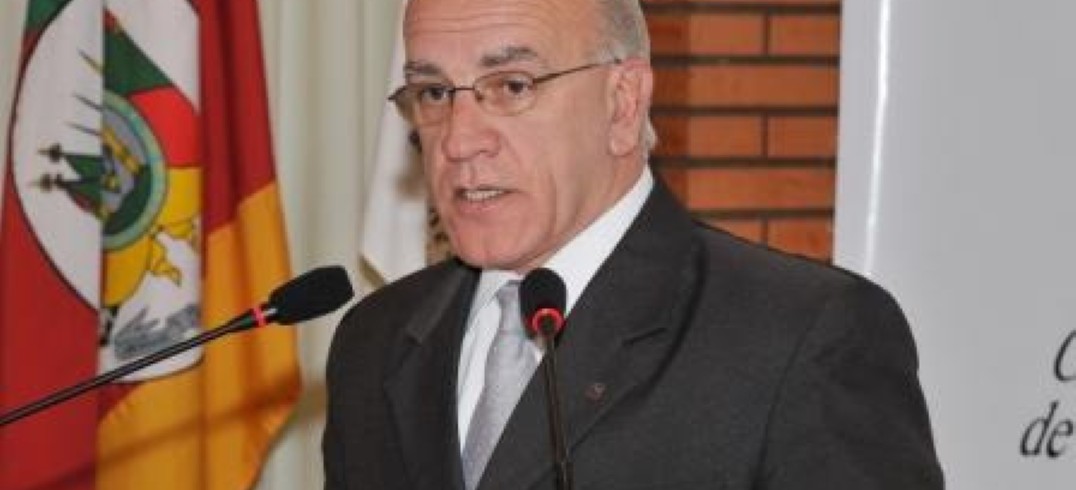 Presidente da CIC, Milton Corlatti, vai em busca de apoio para viabilizar projeto Foto: Julio Soares/Objetiva