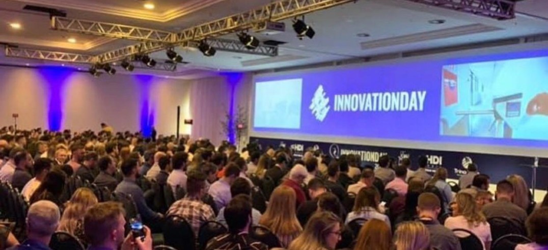 Mais de 450 pessoas participaram do InnovationDay Caxias ontem, no Hotel Intercity