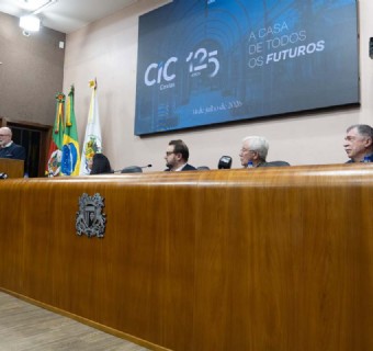 Sessão solene reconheceu trajetória da entidade e sua contribuição para o desenvolvimento de Caxias e Região - Foto: Júlio Soares