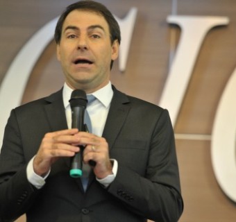 Rossano Oltramari, da XP Investimentos, analisou panorama econômico brasileiro na reunião-almoço da CIC - Foto: Julio Soares/Objetiva