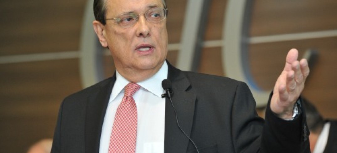 Coordenador do Comdefesa, Jorge Py Velloso, que palestrou na CIC, defendeu a ampliação da participação do RS neste mercado - Foto: Julio Soares