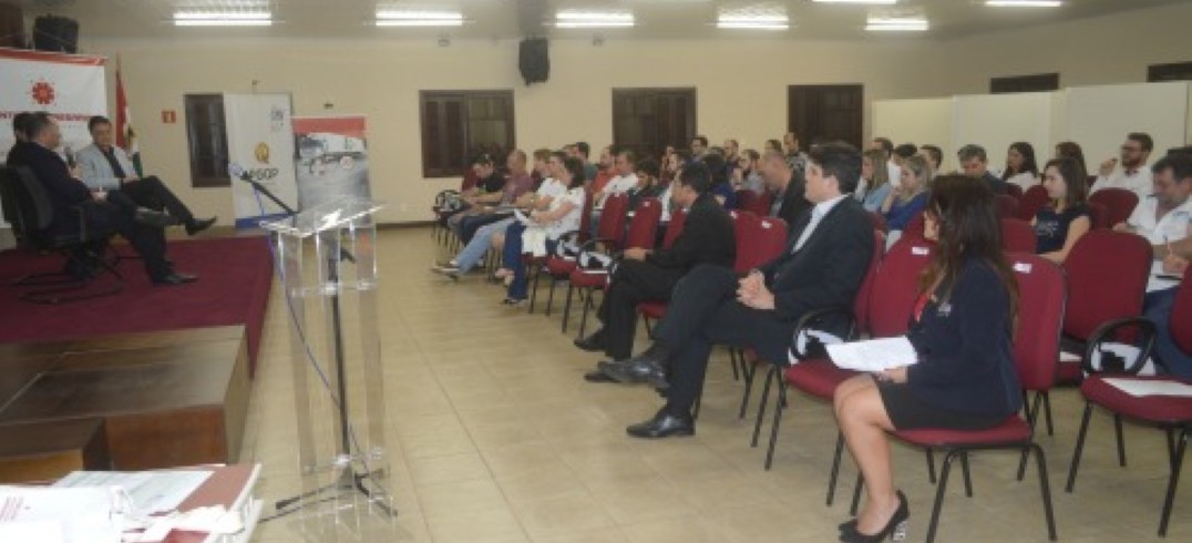 Palestra e apresentação de case na programação do evento