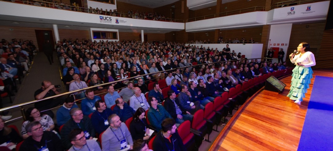 Primeira edição reuniu cerca de 700 pessoas no UCS Teatro - Foto: Júlio Soares/Objetiva