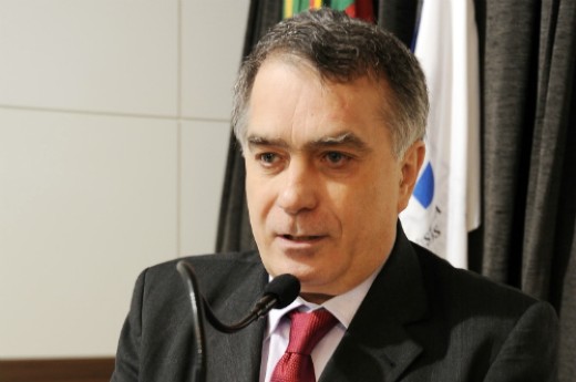 Jairton Dupont defendeu que o Brasil precisa aumentar número de doutores para avanços nacionais em ciência e tecnologia. Foto Júlio Soares.